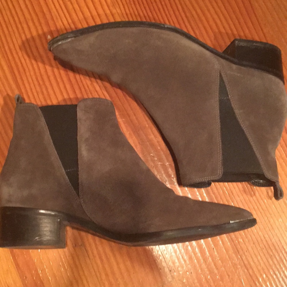 Marc Fisher Yale Chelsea bootie